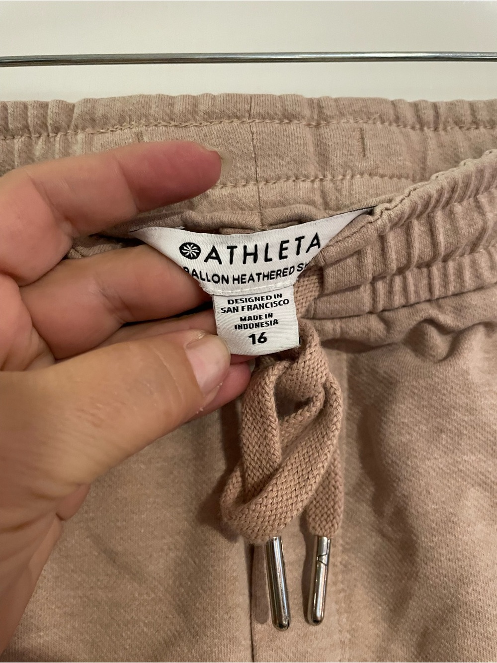 Athleta Farallon shorts, sz 16 - Picture 2 of 2